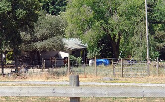 436 Ragle Rd in Sebastopol, CA - Building Photo