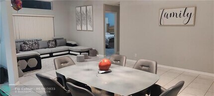 4070 Palmetto Trail in Weston, FL - Building Photo - Building Photo