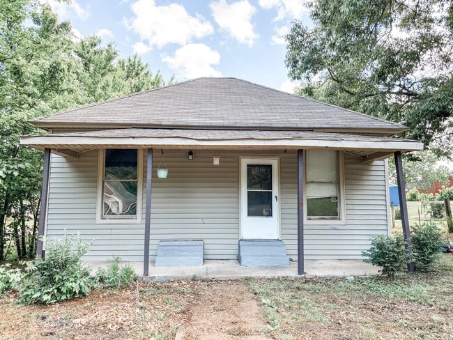 property at 1518 S College St