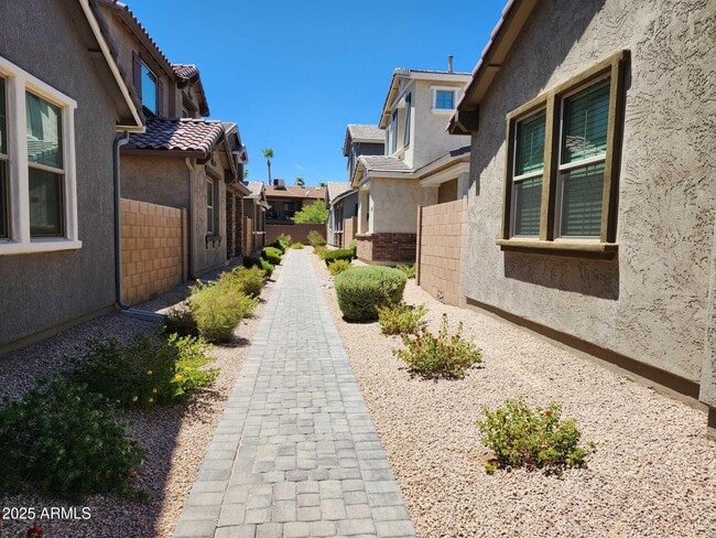148 N 56th Pl in Mesa, AZ - Building Photo - Building Photo