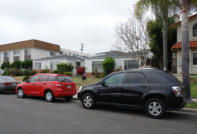 1018-1024 Agate St in San Diego, CA - Building Photo - Building Photo