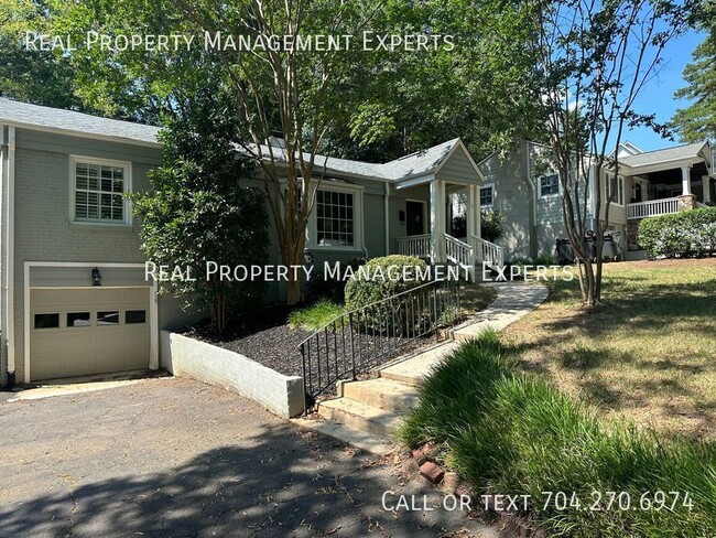 property at 3014 Forest Park Dr