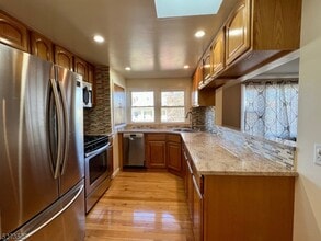29 Montclair Ave, Unit 2 in Clifton, NJ - Building Photo - Building Photo