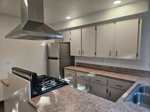 8817 NE 15th Ave, Unit 8817C in Vancouver, WA - Foto de edificio - Building Photo