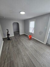 8110 Spafford Rd in Cleveland, OH - Building Photo - Building Photo