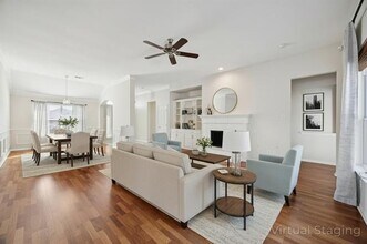 4001 Lakeside Dr in Rowlett, TX - Building Photo - Building Photo