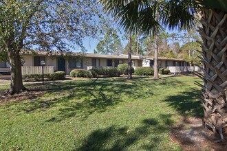 Pine Barrens in Jacksonville, FL - Building Photo - Building Photo