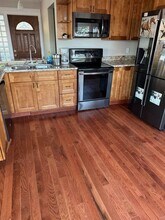 417 E B St in Rainier, OR - Building Photo - Building Photo