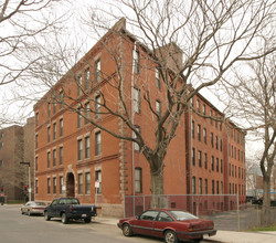 Ruggles Shawmut in Roxbury, MA - Foto de edificio - Building Photo