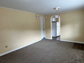 514 E Woodin Ave in Chelan, WA - Building Photo - Building Photo