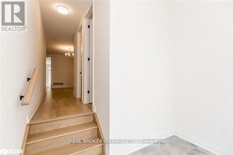 11 Sweet Cicely St in Springwater, ON - Building Photo - Building Photo