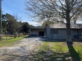 816 Sundown Meadow, Unit 315 in Crosby, TX - Building Photo