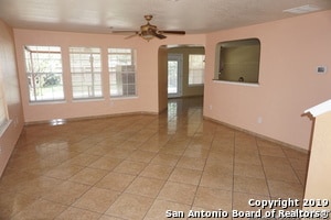 8955 Nature Trail in Converse, TX - Building Photo - Building Photo