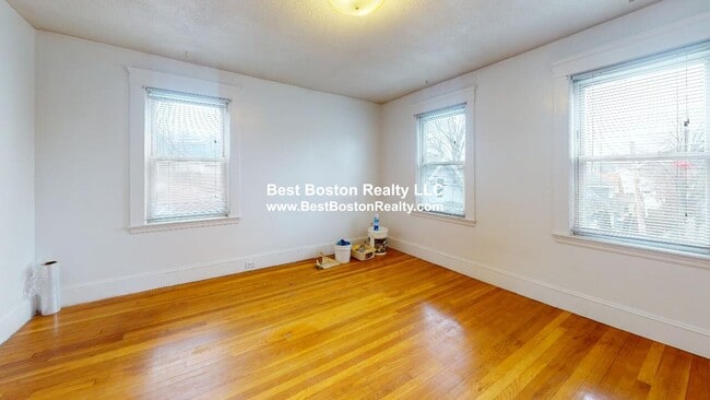 14 Lincoln Ct in Saugus, MA - Building Photo - Building Photo