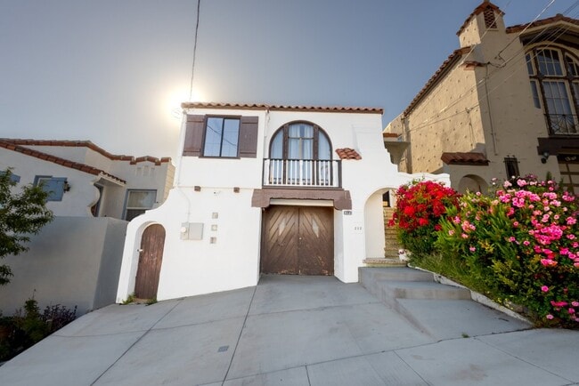 property at 212 Tocoloma Ave