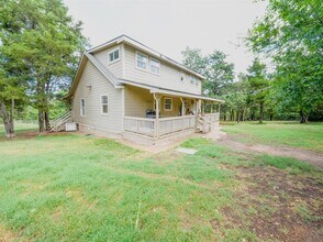625 Waugh Way in Bastrop, TX - Building Photo - Building Photo