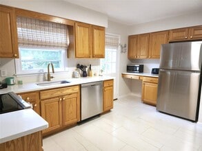 380 Eds Rd in Southold, NY - Building Photo - Building Photo