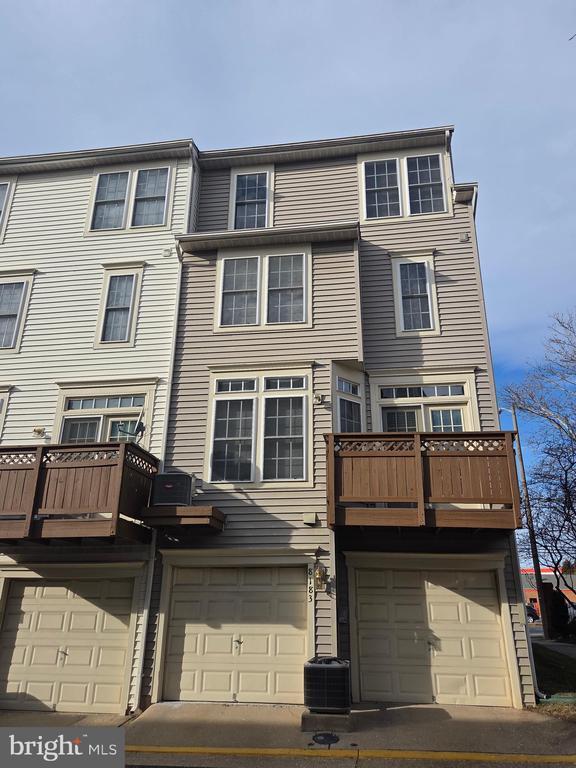 property at 8183 Skelton Cir