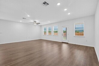 1204 Purple Martin Dr in Pflugerville, TX - Building Photo - Building Photo
