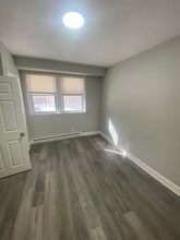 472 Norfolk St, Unit 1 in Boston, MA - Foto de edificio - Building Photo