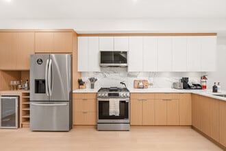 6983-6204 204 St in Langley, BC - Building Photo - Building Photo