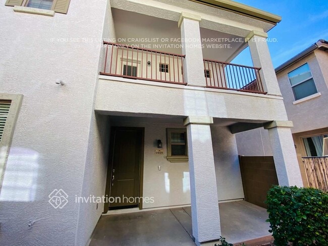 1409 S Ponderosa Dr in Gilbert, AZ - Foto de edificio - Building Photo