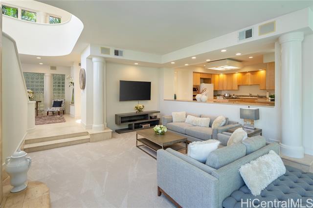 4343 Kahala Ave in Honolulu, HI - Building Photo - Building Photo