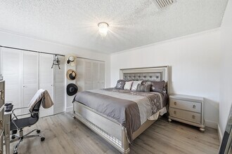 2498 NW 99th Ave in Coral Springs, FL - Building Photo - Building Photo