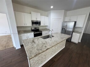 27486 SW 133rd Pl in Naranja, FL - Building Photo - Building Photo