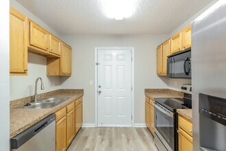 8474 Jasper Ave in Jacksonville, FL - Building Photo - Building Photo