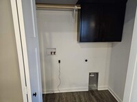 295 Capstone Dr photo'