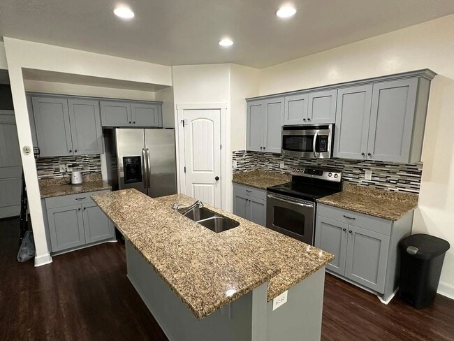 1254 Willowbrook Ln in Saratoga Springs, UT - Building Photo - Building Photo