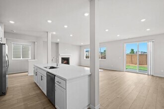 9225 SW Vermillion Dr in Tualatin, OR - Building Photo - Building Photo