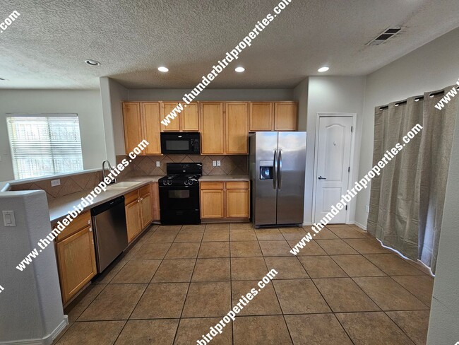 2202 Margarita Dr SE in Rio Rancho, NM - Building Photo - Building Photo