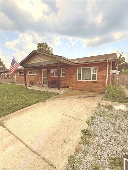 3925 Galleon Dr