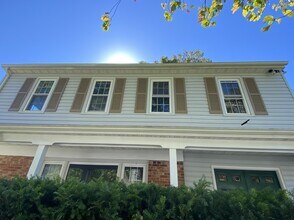 7907 Laural Valley Way in Springfield, VA - Building Photo - Building Photo