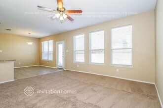 1116 Melrose Dr in Burleson, TX - Foto de edificio - Building Photo