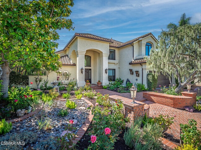 2612 Yellowwood Dr in Westlake Village, CA - Foto de edificio - Building Photo