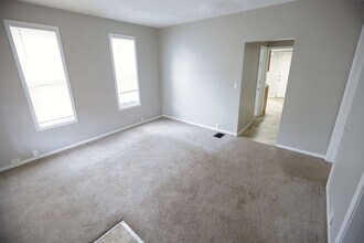 854 Crosby St NW in Grand Rapids, MI - Building Photo - Building Photo