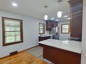 1715 S Fabrique Dr in Wichita, KS - Building Photo - Building Photo