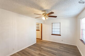 2939 Moffett Ave in Wichita Falls, TX - Building Photo - Building Photo