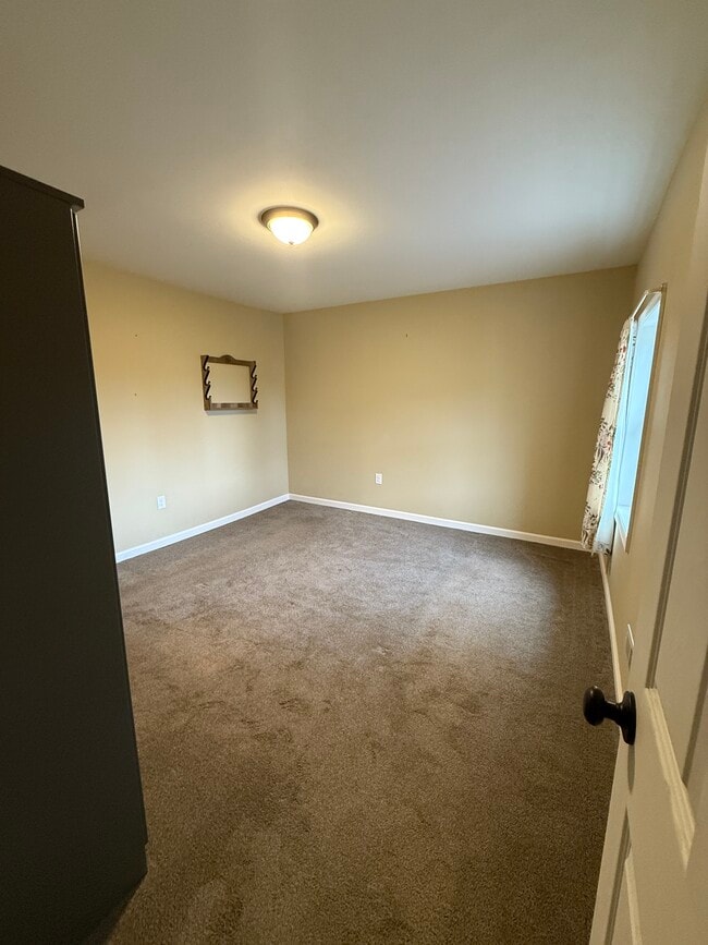 357 Walnut St in Mifflinburg, PA - Building Photo - Building Photo