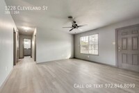 1228 Cleveland St in Greenville, TX - Foto de edificio - Building Photo