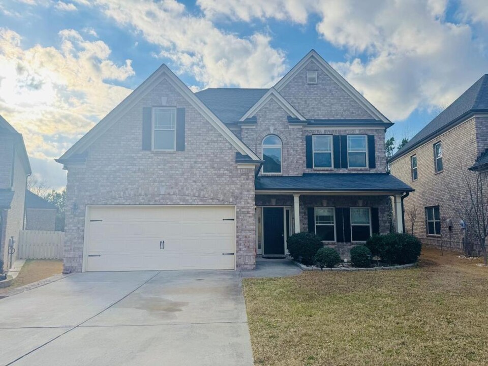 748 Channel Ln in Lawrenceville, GA - Building Photo
