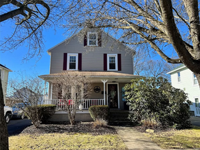 205 Dwight Ave in Endicott, NY - Building Photo - Building Photo