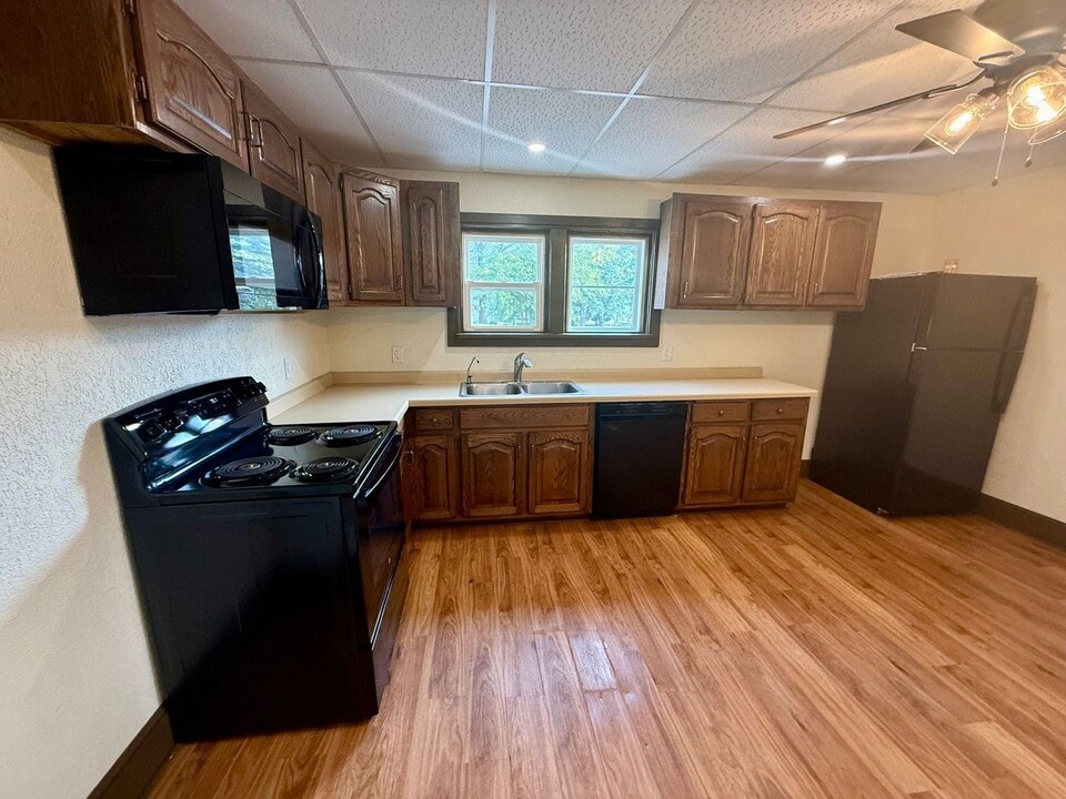 915 S 3rd Ave in Wausau, WI - Building Photo