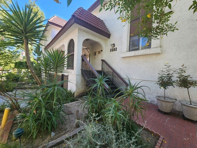 property at 1502 Rock Glen Ave
