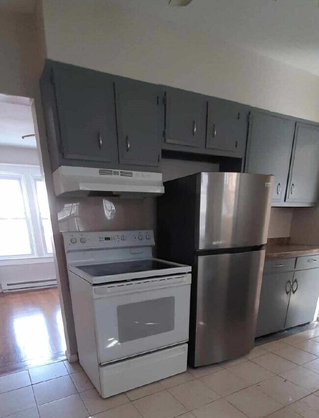 83 Church St Apartments and Nearby Chicopee Apartments For Rent