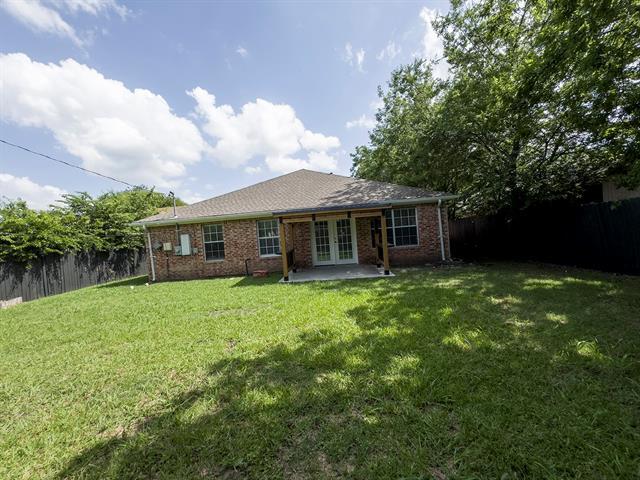 149 E Marguerita Dr in Garland, TX - Foto de edificio - Building Photo