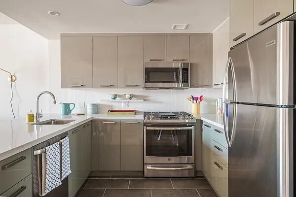 310 Clarkson Ave in Brooklyn, NY - Building Photo - Building Photo